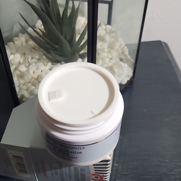 First aid beauty fab - Picture 2 of 3